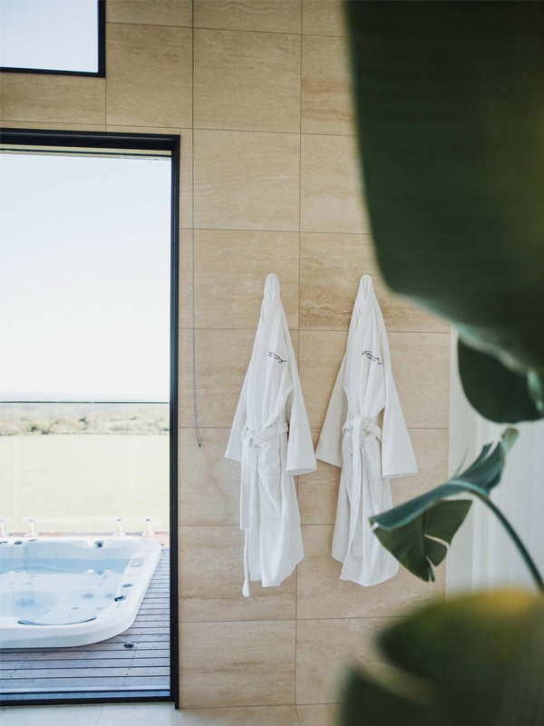 The Nest Airbnb Kangaroo Island - private hot tub