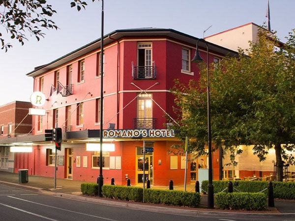 Exterior, Romano's, Wagga Wagga, NSW, Australia