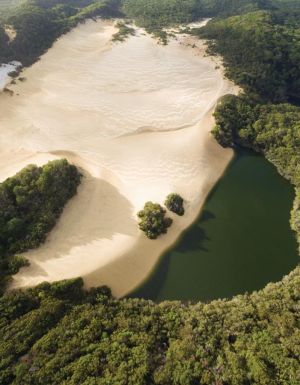 An aerial shot of Lake Wabby. (Image: Tourism and Events Queensland)
