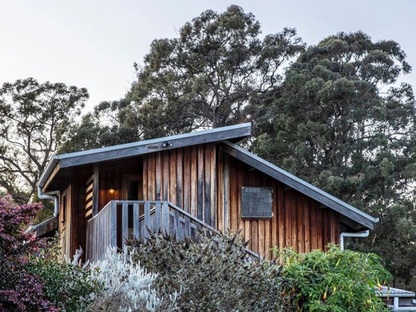 the property exterior of Sugar Rock Ranch, Merimbula
