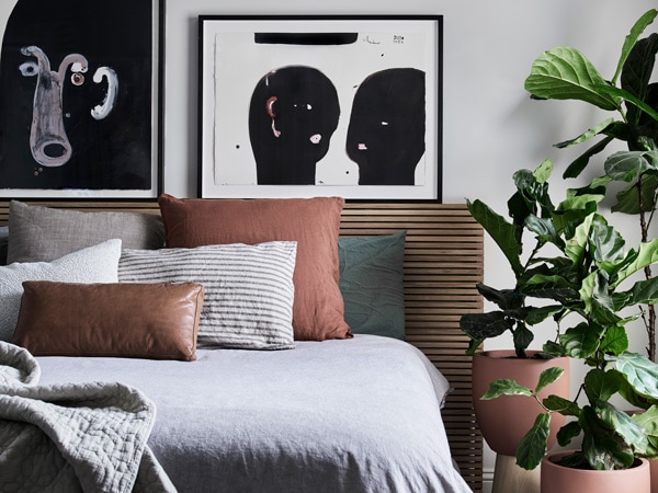 The guest bed at Bendigo Ernest Hotel in Victoria, Australia