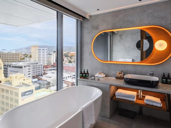 a room with a private tub at Crowne Plaza, Hobart