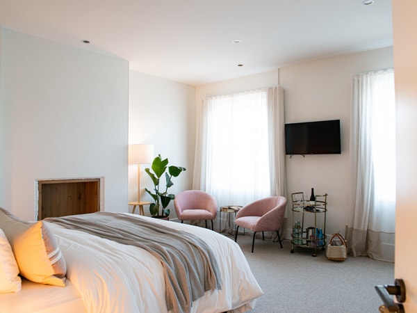 cosy bedroom at the Oak and Anchor Hotel in Port Fairy