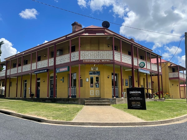 Exterior of the Commercial Hotel in Walcha
