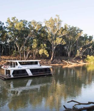 <p><i>Top Towns for 2022</i>: The alluring charm of <strong>Echuca’s</strong> serene spots</p>
