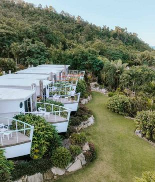 <p><i>A dreamy tropical getaway</i> to <strong>Airlie Beach</strong></p>

