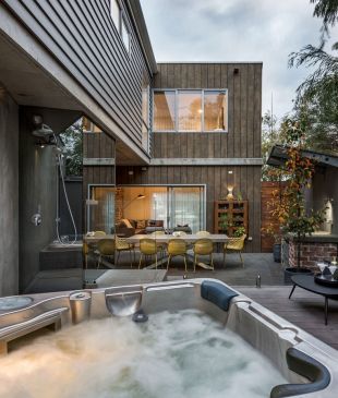 <p><i>6 amazing Airbnbs to book</i> in <strong>Margaret River</strong></p>
