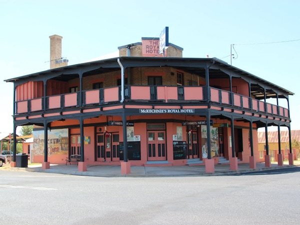 Exterior of Mendooran Royal Hotel