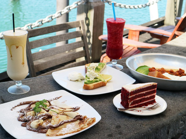 food and drinks at Boatshed Coffee House, Darwin