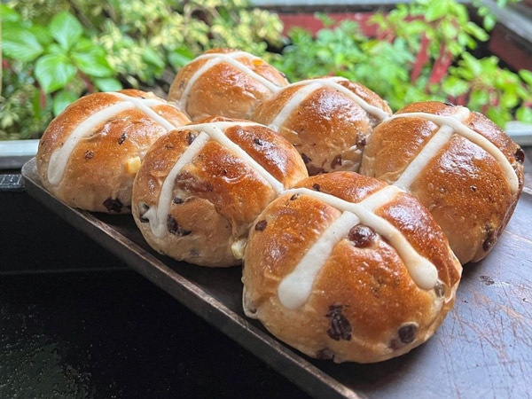 hot cross buns at Eva’s Cafe, Darwin