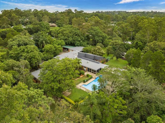 an aerial view of Brookfield Retreat, Brisbane Airbnb