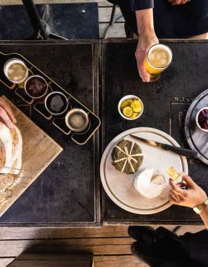 cheese and beer at Bruny Island Cheese Co.