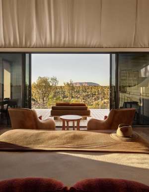 Luxe to less: Uluṟu accommodation for any budget
