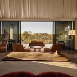 Luxe to less: Uluṟu accommodation for any budget