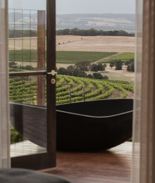 <p><i>Luxury accommodation</i> in <strong>McLaren Vale</strong> to splurge on now</p>
