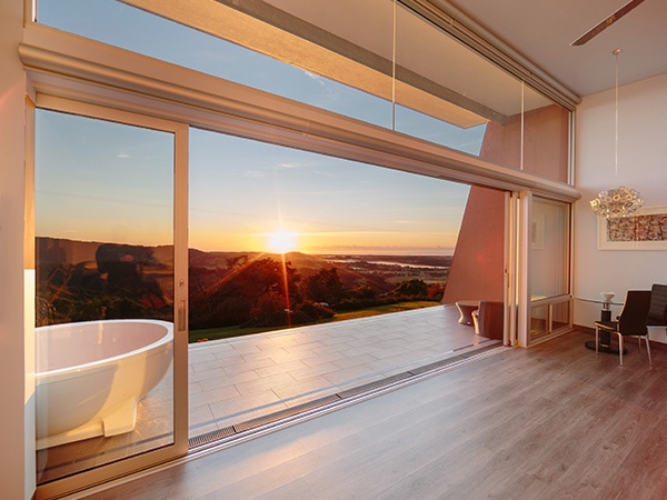 Mt Hay Retreat deck spa