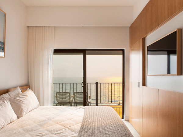 a suite with balcony at The Pacific Hotel, Yamba