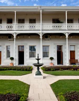 denison hotel exterior rockhampton