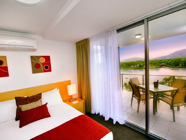 the edge rockhampton river view