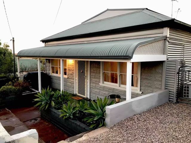 Hillside Haven Cottage, Broken Hill