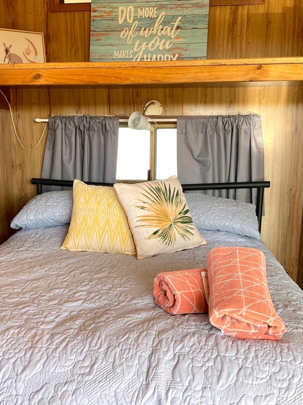 Workers Cottage Fowlers Gap Bedroom