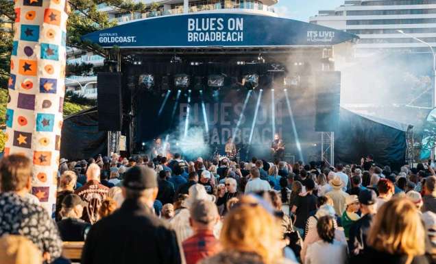 cheerful crowd singing at Blues on Broadbeach