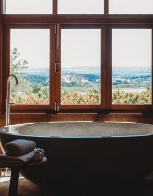 Basalt bathtub in Orange NSW