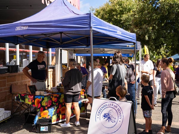 Honey stall at Mount Gambier Farmer's Markets