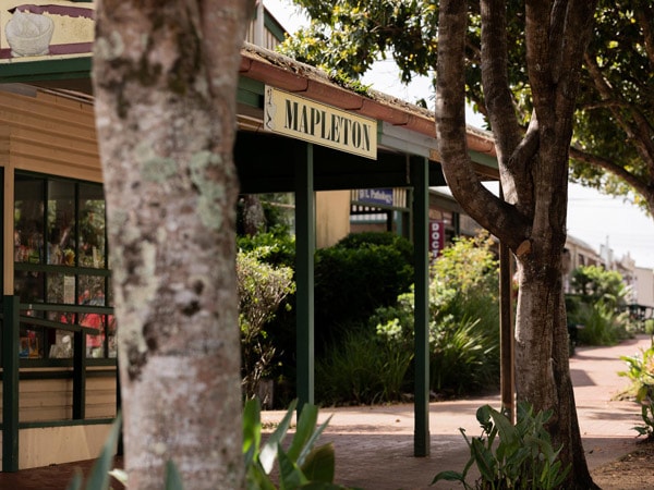 the exterior of Round Hill Retreat near Mapleton
