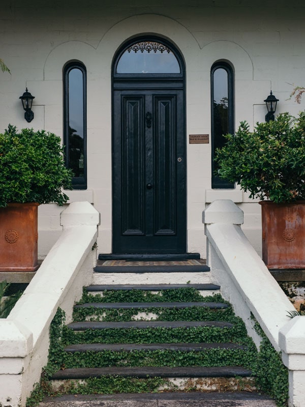 the entrance door of Colhurst Place in Mount Gambier