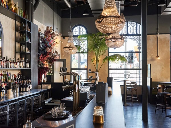 the pub interior of The Royal, Perth, WA