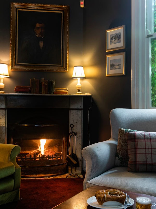 Lord Dudley interior and fireplace