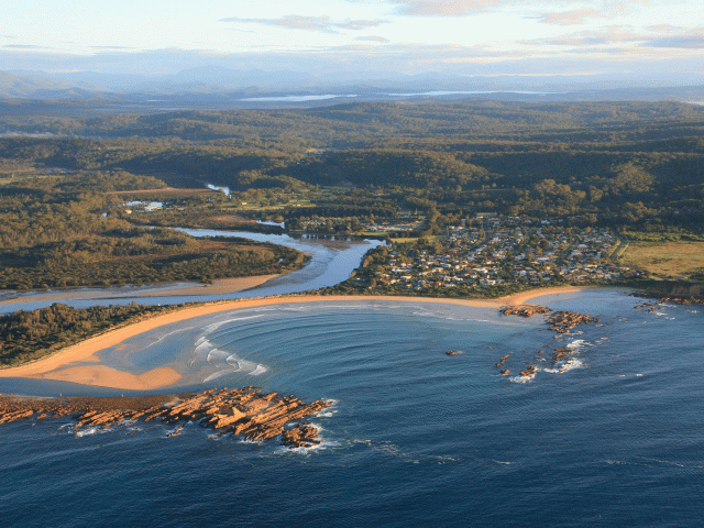 tomakin beach nsw