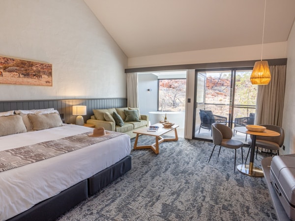 a spacious deluxe suite at Discovery Resorts - Kings Canyon