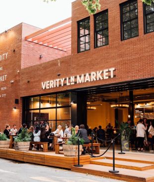 <p><i>The top 11 family restaurants</i> in <strong>Canberra</strong></p>
