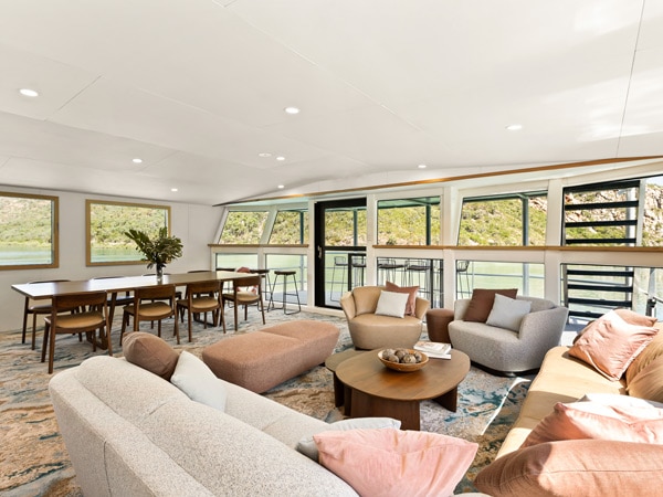 the living room interior of Horizontal Falls Accommodation at Jet Wave Pearl