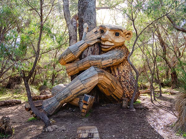 Jyttes Hytte, giants of mandurah