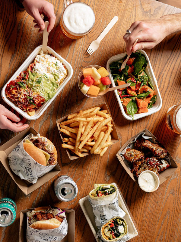 dining at Merritts Mountain House, Thredbo