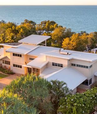 <p><i>12 of the best Airbnbs in</i> <strong>Broome</strong></p>
