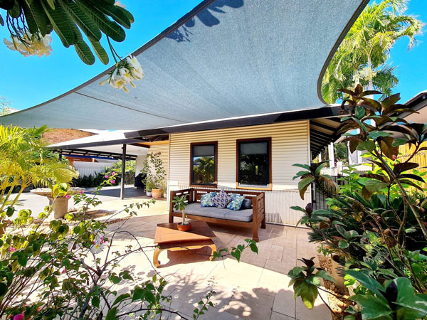 a shaded deck in the garden at Mar del Plata Airbnb, Broome