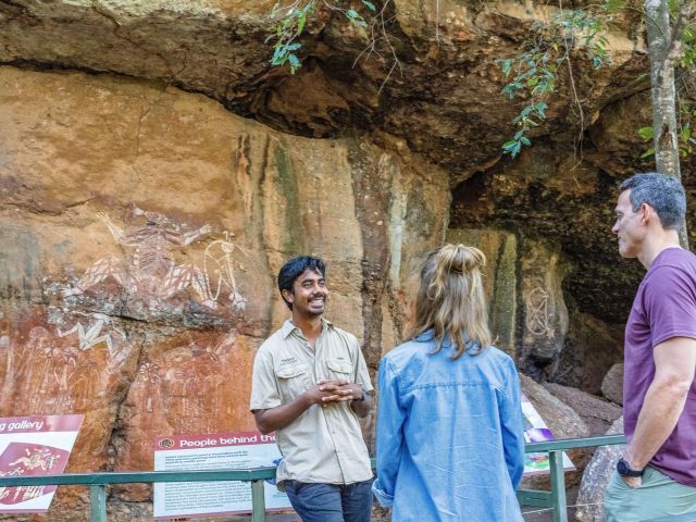 Rock Art Tour, Yibekka Kakadu Tours