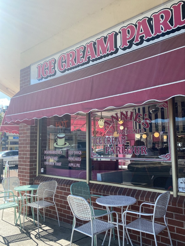 Exterior of Annie's Ice Cream