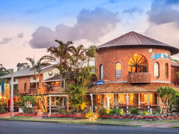 the property exterior of Aquarius Backpackers