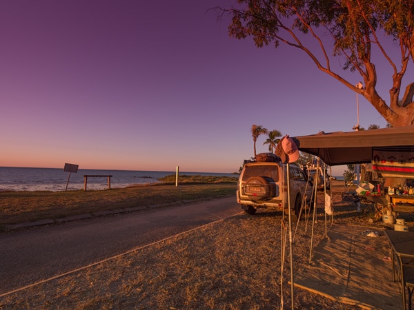 a powered caravan site next to the beach at Discovery Parks Broome