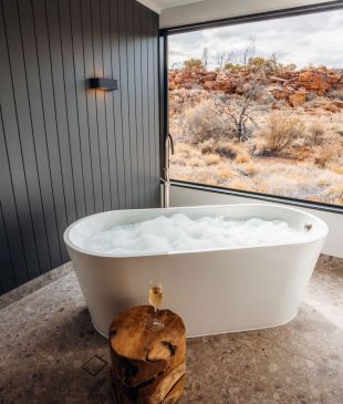 <p><i>10 unique luxury stays</i> for less in <strong>Australia</strong></p>
