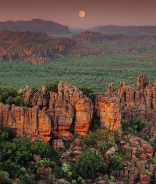 <p><i>There are 6 Indigenous seasons</i> of <strong>Kakadu</strong> – for those who learn to look</p>
