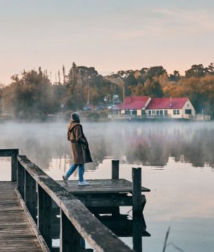 <p><i>A visitor’s guide</i> to picturesque <strong>Lake Daylesford</strong></p>
