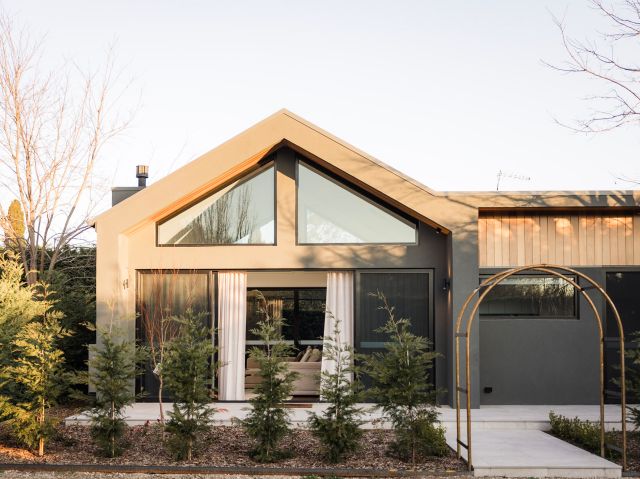 the exterior of Beltana Farm Cottage