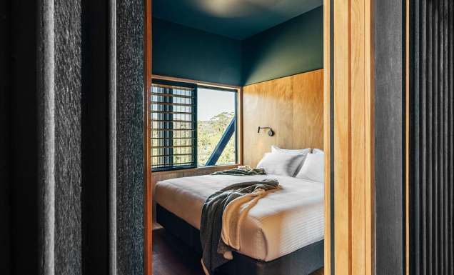 guest room in the bridge at bundanon art museum