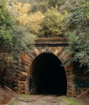 <p><i>9 of the most haunted places to visit in</i> <strong>Australia</strong></p>
